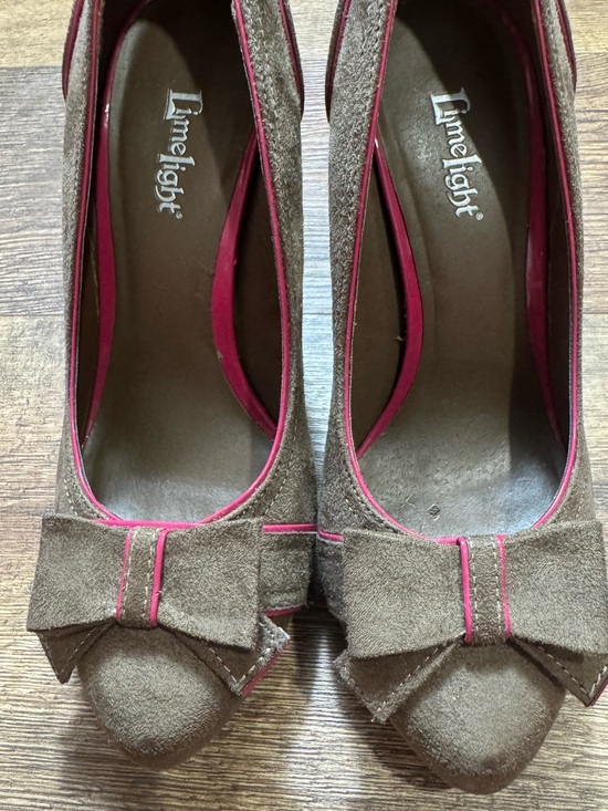 Limelight Shoes - Limelight Brown Suede 4” Stiletto Heels Bow Pink Trim Size 8